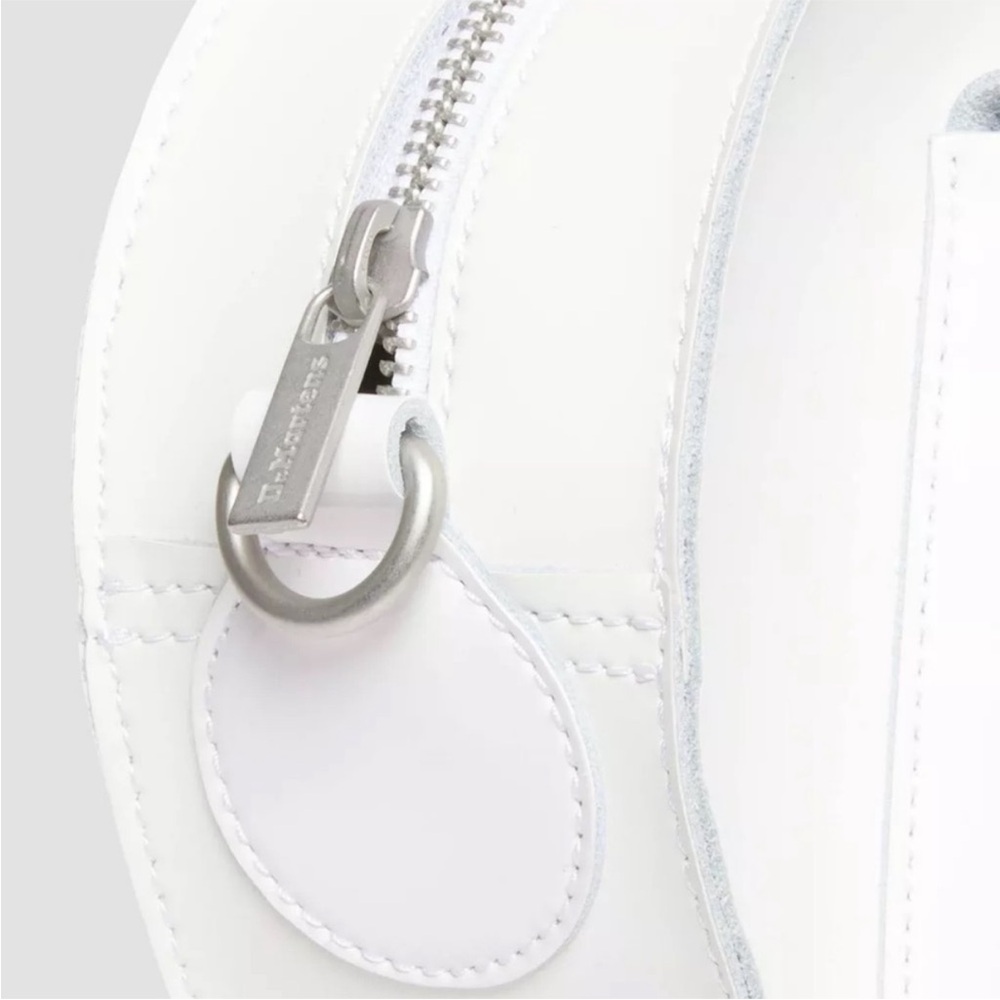 Dr. Martens White Heart Backpack Kiev Leather NWT Rare Sold Out - Picture 9 of 13